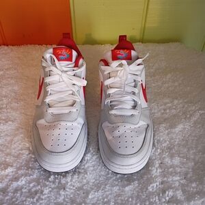 Nike Kids White and Red Low-Top Sneakers